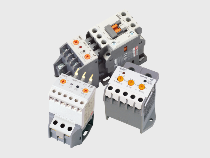 A Complete Guide to Protective Relays and Their Role in Power Systems